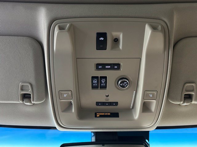 Used 2015 Cadillac Escalade Luxury AWD/4WD image 19