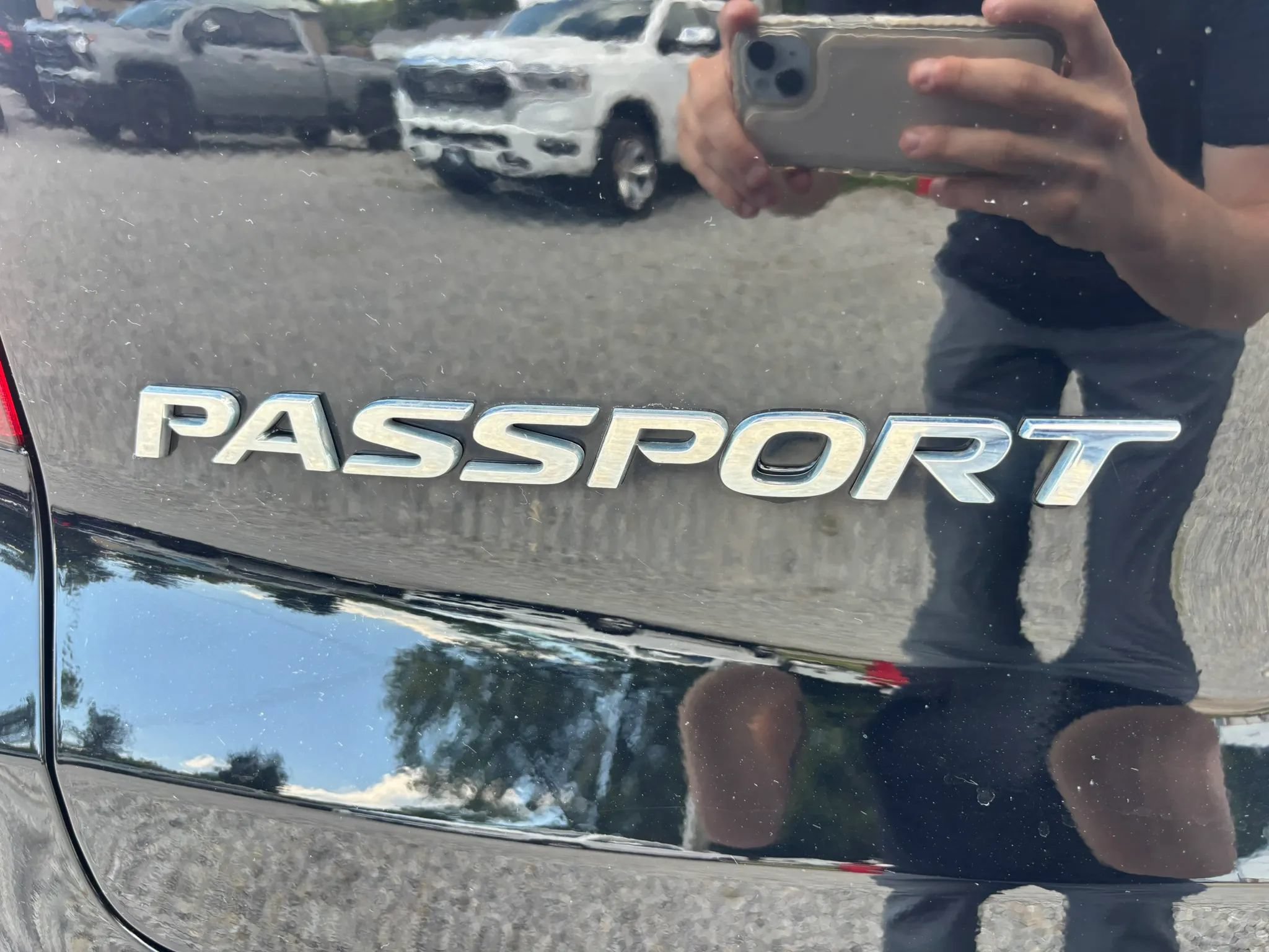 Used 2023 Honda Passport EX-L image 5