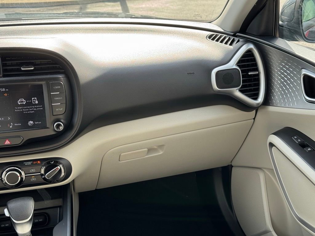 Used 2024 Kia Soul LX w/ Option Group 015 image 20