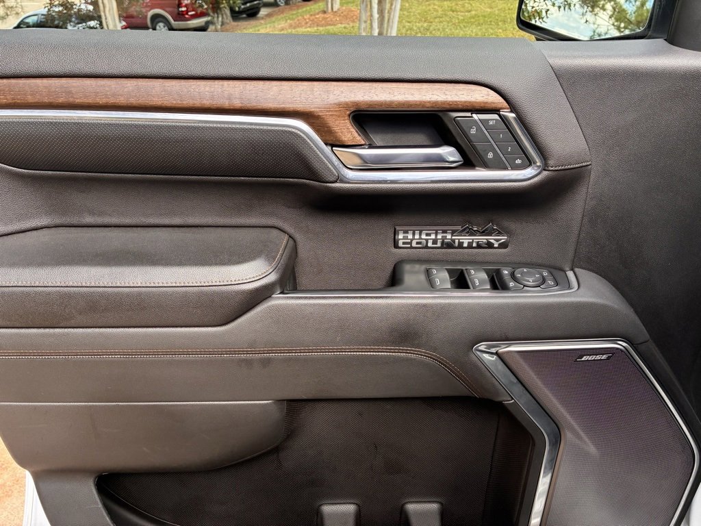 Used 2023 Chevrolet Silverado 1500 High Country w/ Technology Package image 26