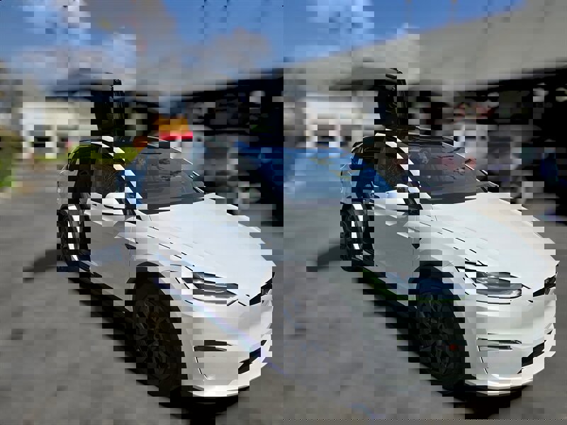 Used 2022 Tesla Model X image 8