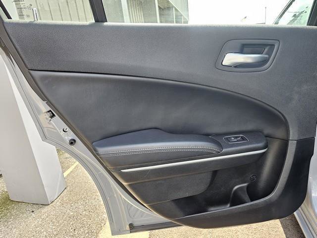 Used 2022 Dodge Charger SXT w/ Leather Interior Group image 18