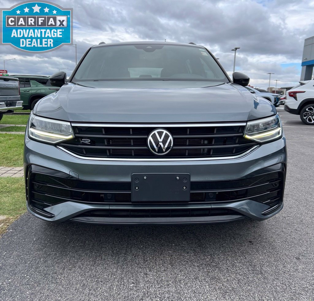 Used 2022 Volkswagen Tiguan SE R-Line AWD/4WD image 3