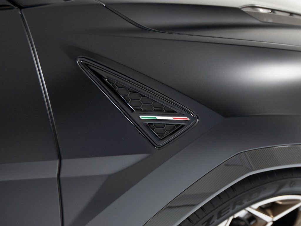 Used 2023 Lamborghini Urus Performante image 42