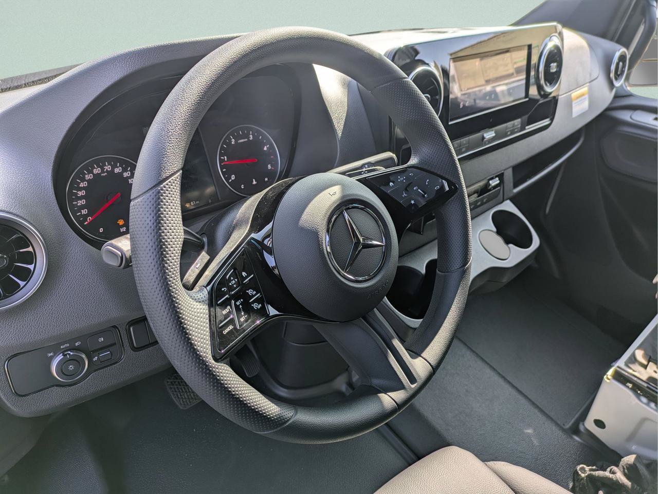 New 2026 Mercedes-Benz Sprinter 2500 image 4