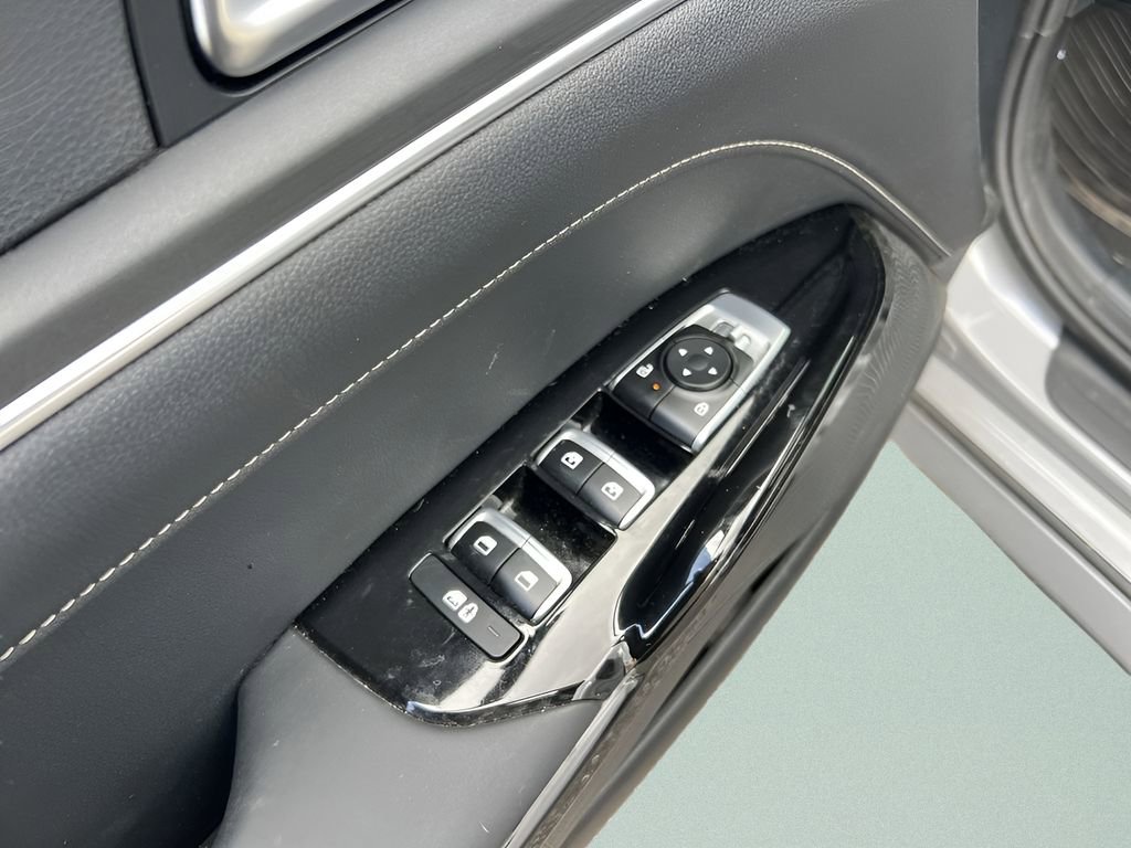 Used 2025 Kia K5 GT-Line image 14