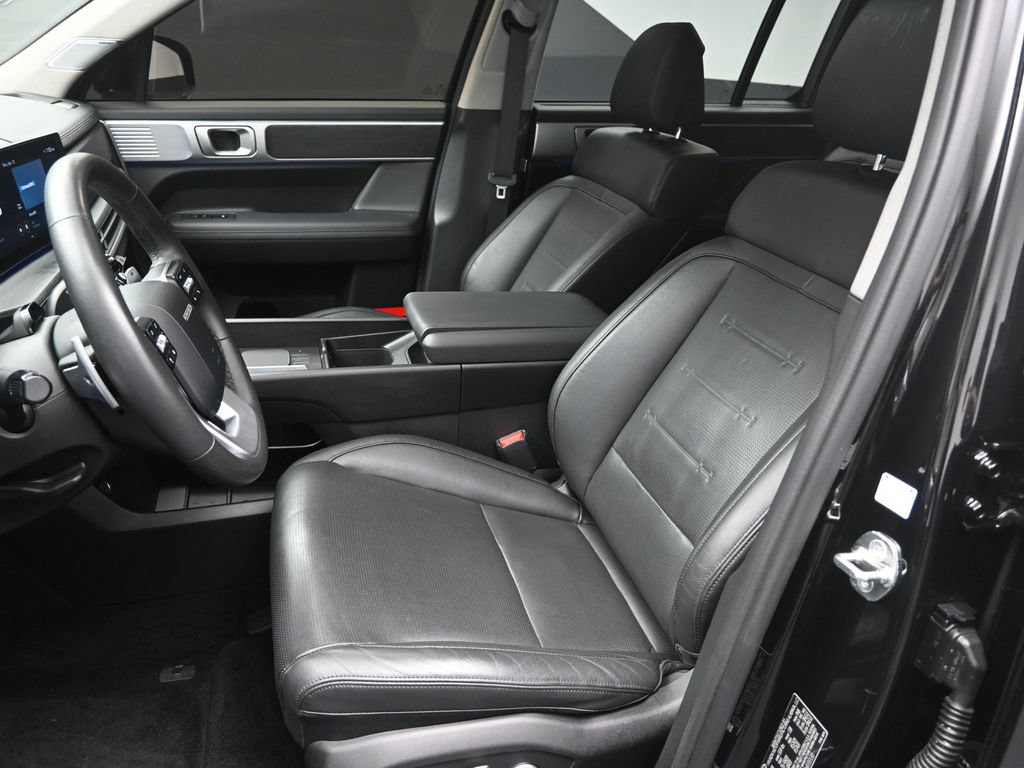 Used 2024 Hyundai Santa Fe Limited FWD image 18