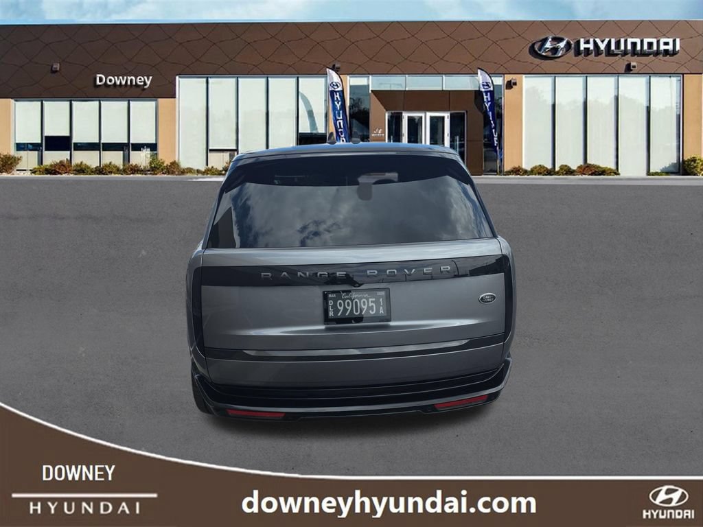 Used 2023 Land Rover Range Rover SE AWD/4WD image 4
