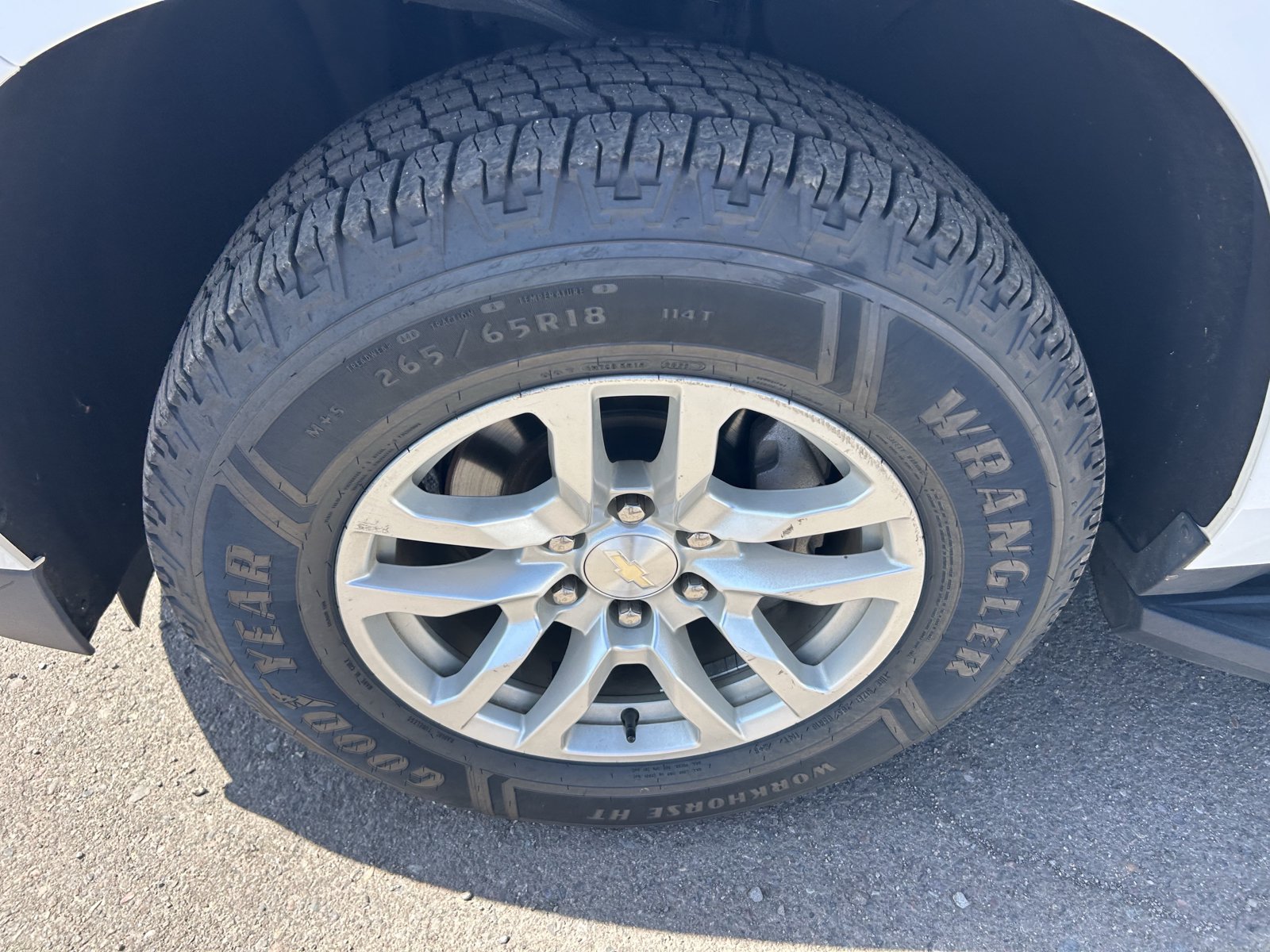 Certified 2023 Chevrolet Suburban LT AWD/4WD image 9