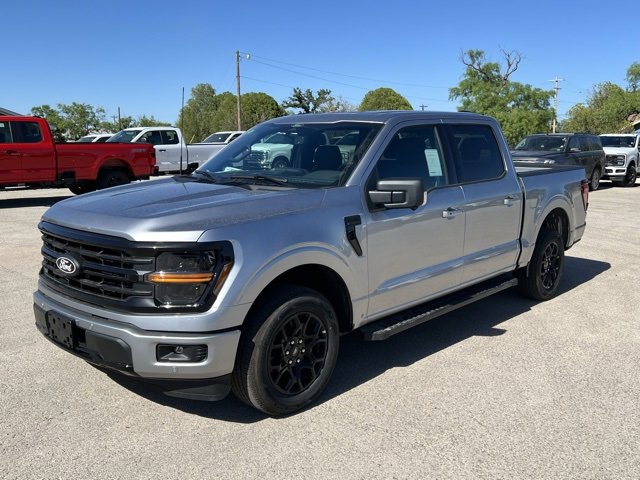 New 2025 Ford F150 XLT w/ Equipment Group 302A MID image 3