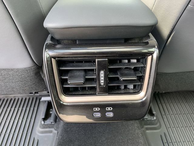 Certified 2025 Toyota Crown Signia w/ Advanced Technology Package AWD/4WD image 33