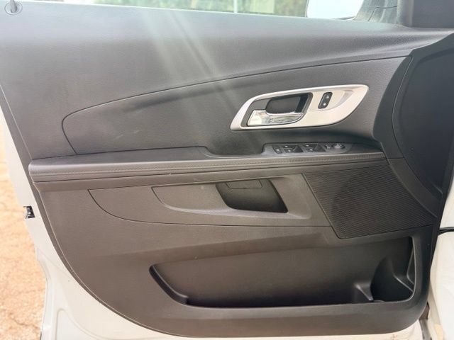 Used 2015 Chevrolet Equinox LS FWD image 17