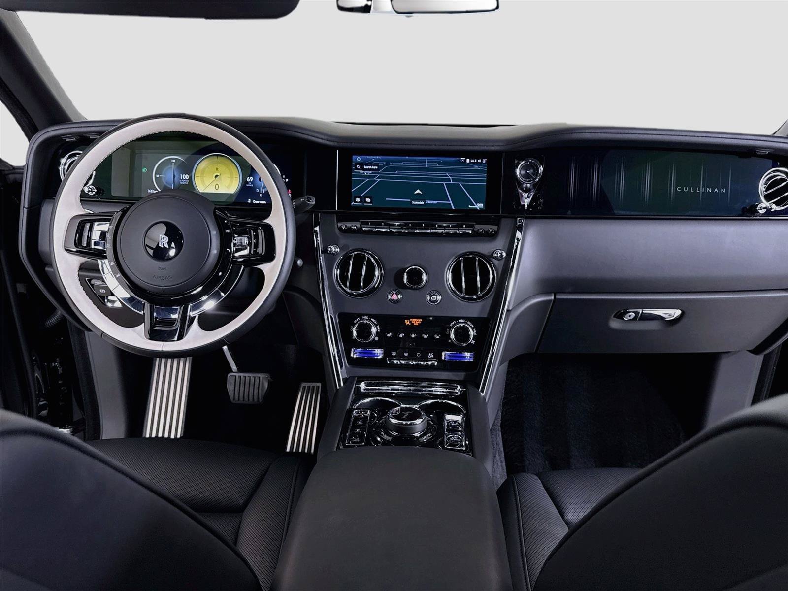 Used 2025 Rolls-Royce Cullinan AWD/4WD image 31