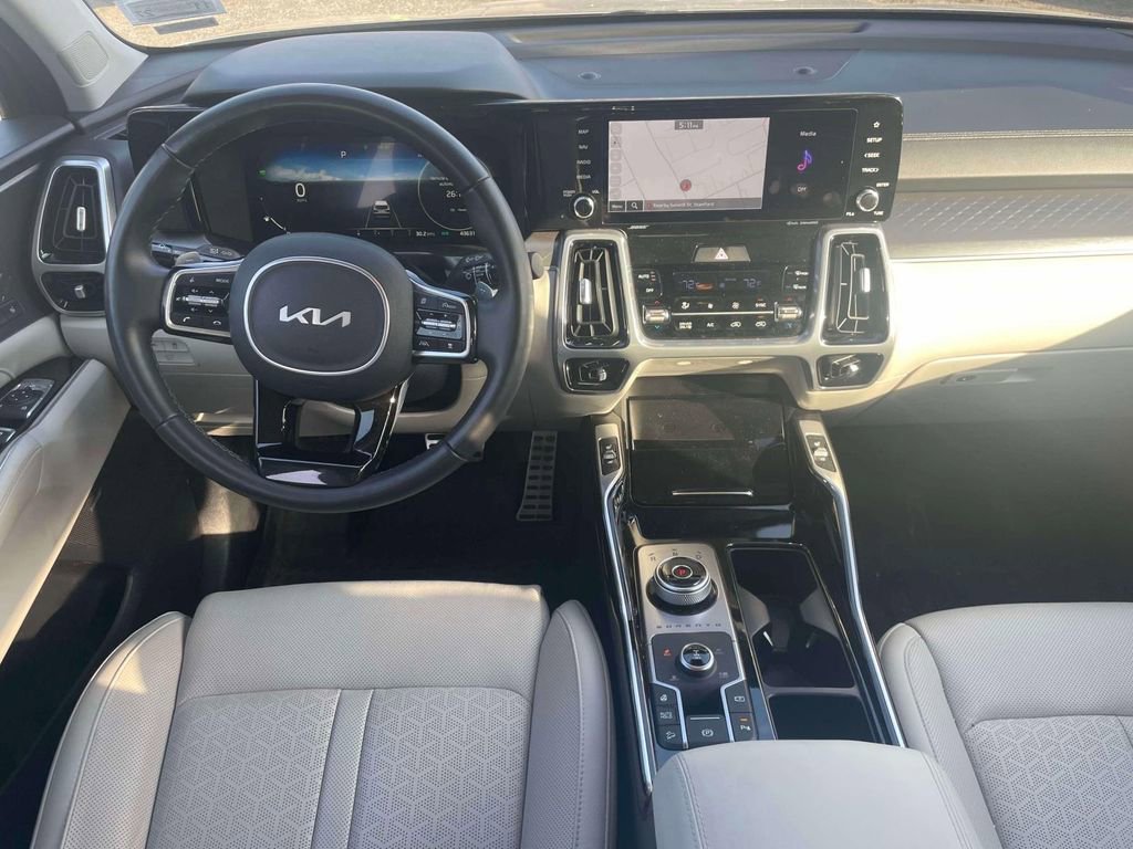 Used 2023 Kia Sorento SX Prestige image 15