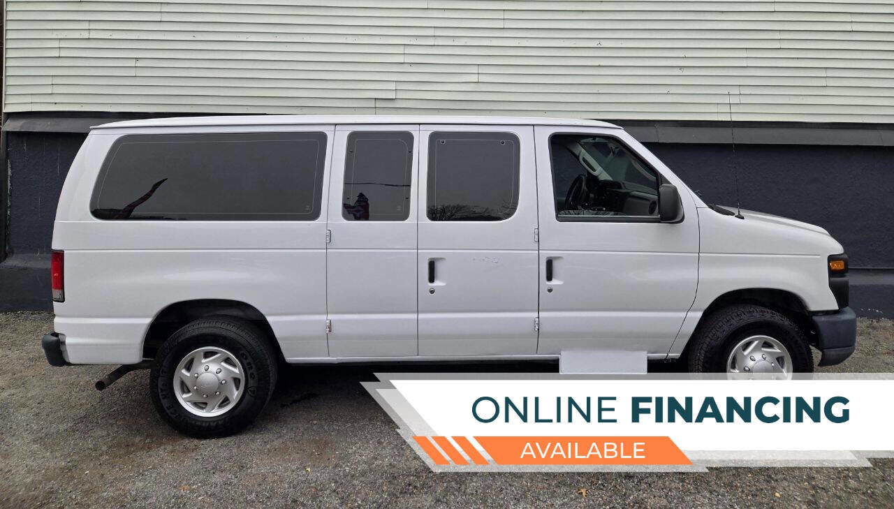 Used 2013 Ford E-250 and Econoline 250 w/ PWR Group image 6