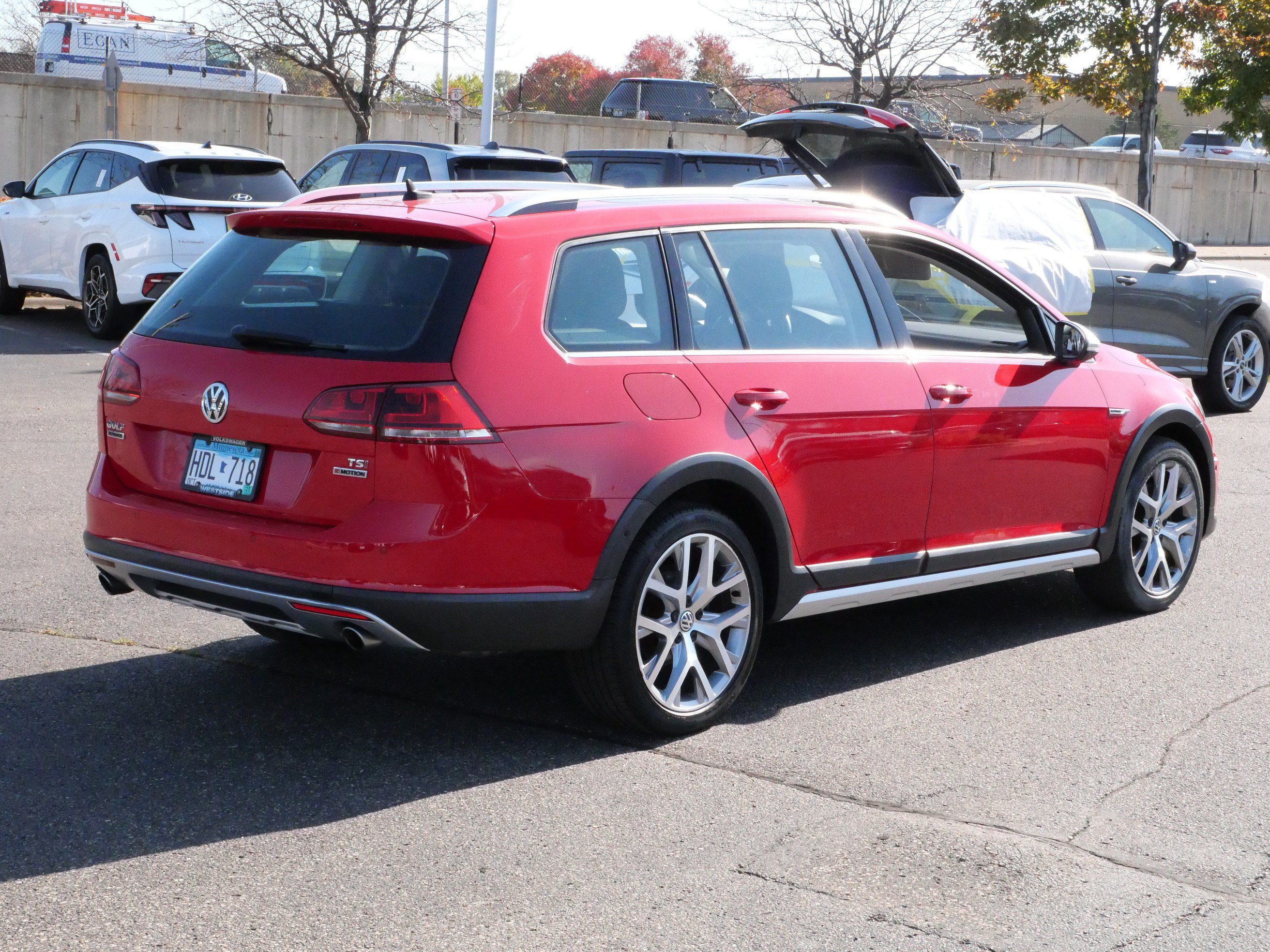 Used 2017 Volkswagen Golf Alltrack SEL AWD/4WD image 7