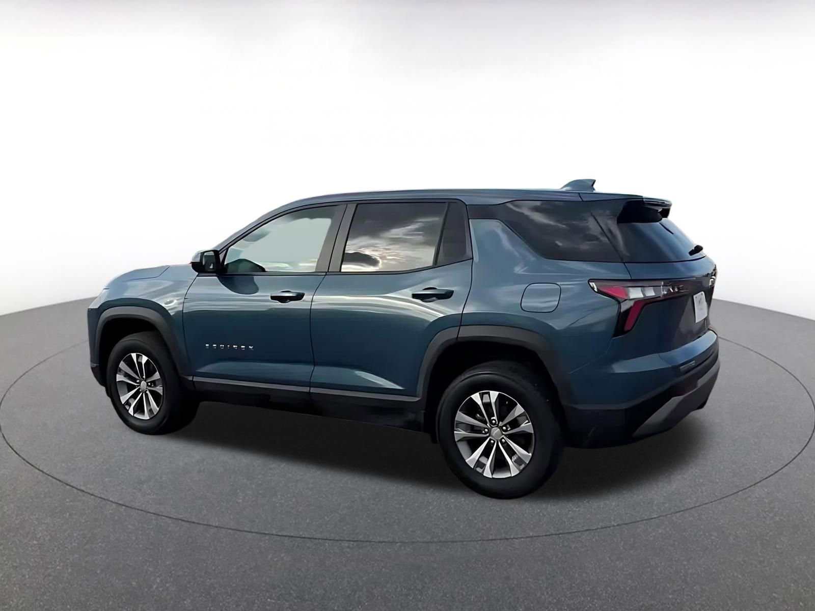 Used 2025 Chevrolet Equinox LT image 10