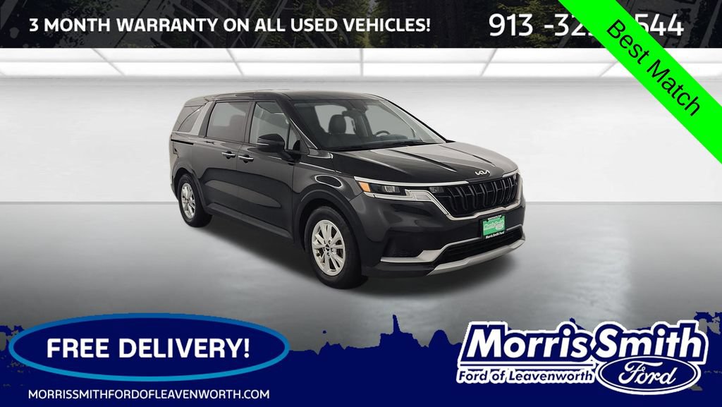Used 2024 Kia Carnival LX FWD image 1