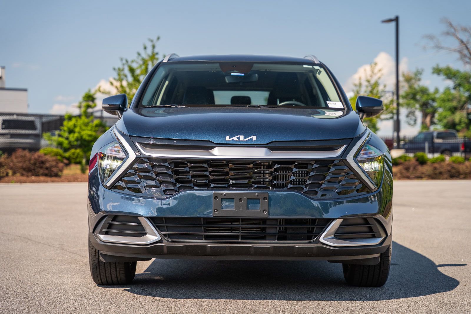 Used 2023 Kia Sportage EX image 2