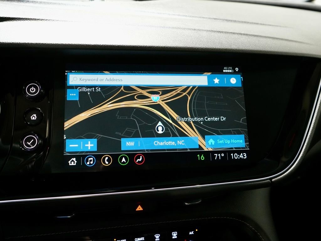 Used 2022 Buick Envision Avenir w/ Technology Package II image 4