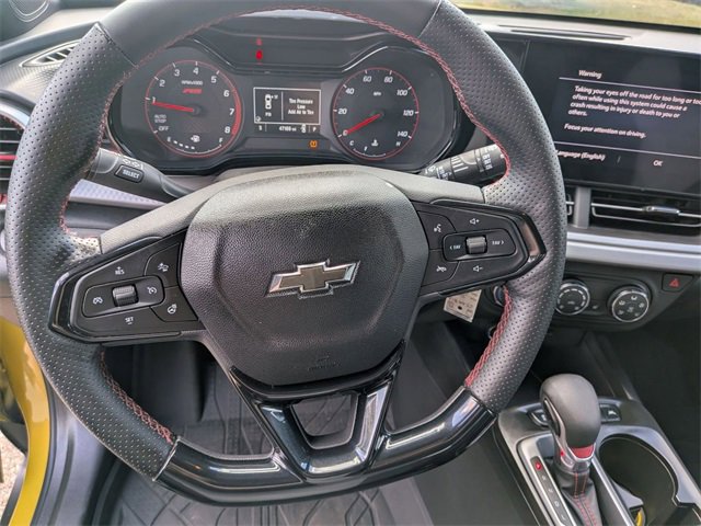 Used 2024 Chevrolet Trax RS w/ Sunroof Package image 17