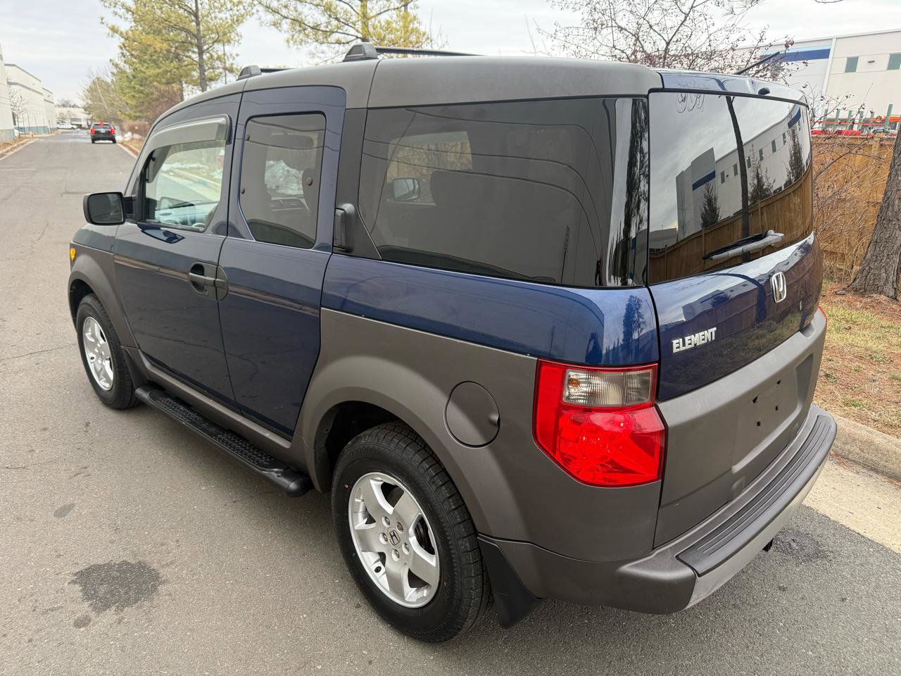 Used 2003 Honda Element EX image 3