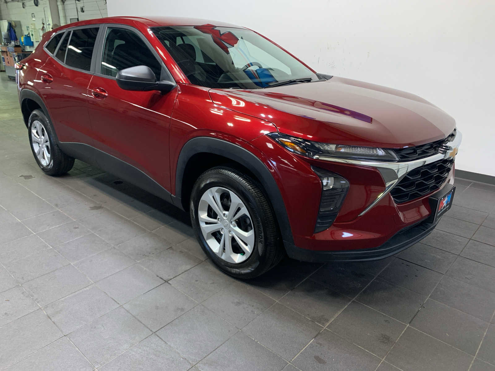 Used 2024 Chevrolet Trax LS image 2