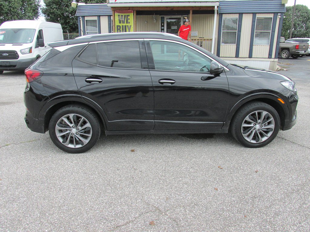 Used 2022 Buick Encore GX Essence w/ Experience Buick Package AWD/4WD image 3