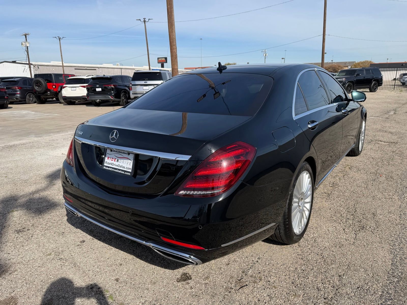 Used 2018 Mercedes-Benz S 560 Sedan w/ Premium Package image 7