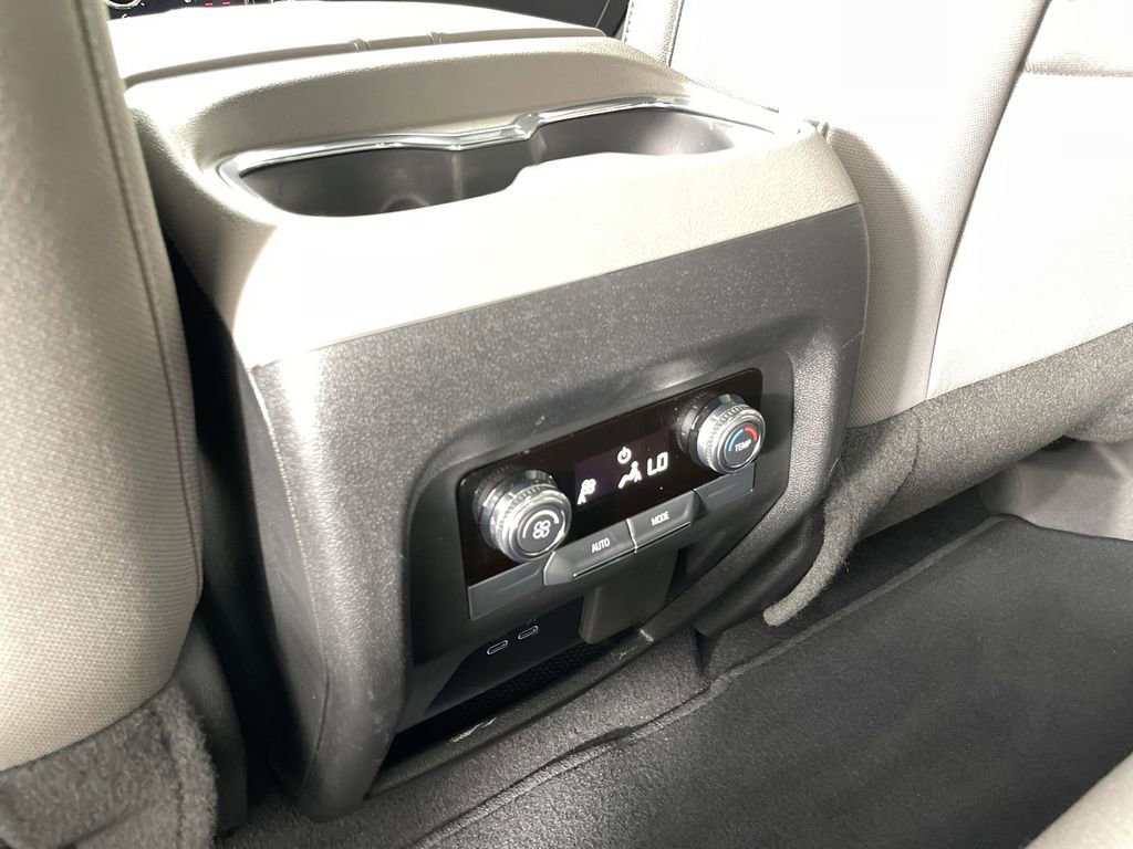 New 2025 GMC Acadia Elevation image 20