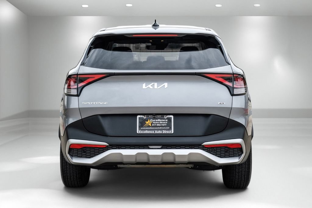 Used 2023 Kia Sportage LX AWD/4WD image 7