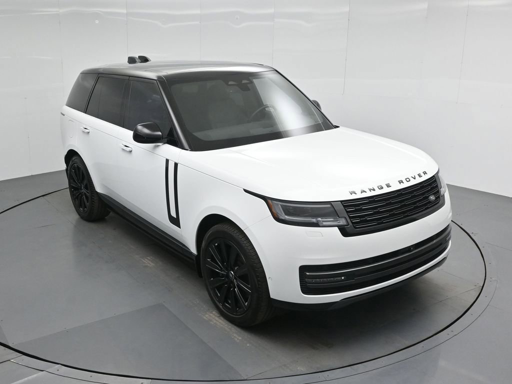 Used 2025 Land Rover Range Rover SE image 35