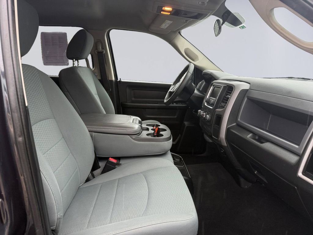 Used 2018 RAM 1500 Express image 17