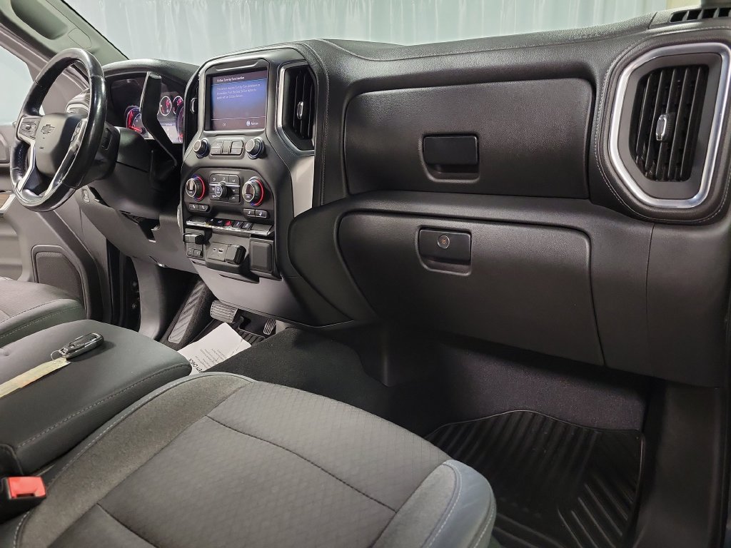 Used 2019 Chevrolet Silverado 1500 RST AWD/4WD image 36