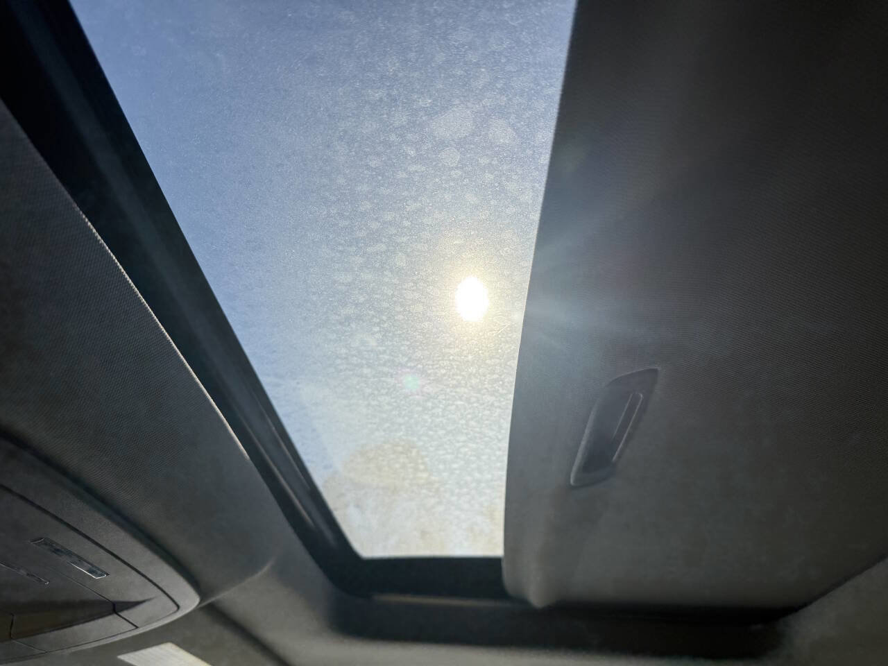 Used 2018 Chevrolet Suburban LT image 24