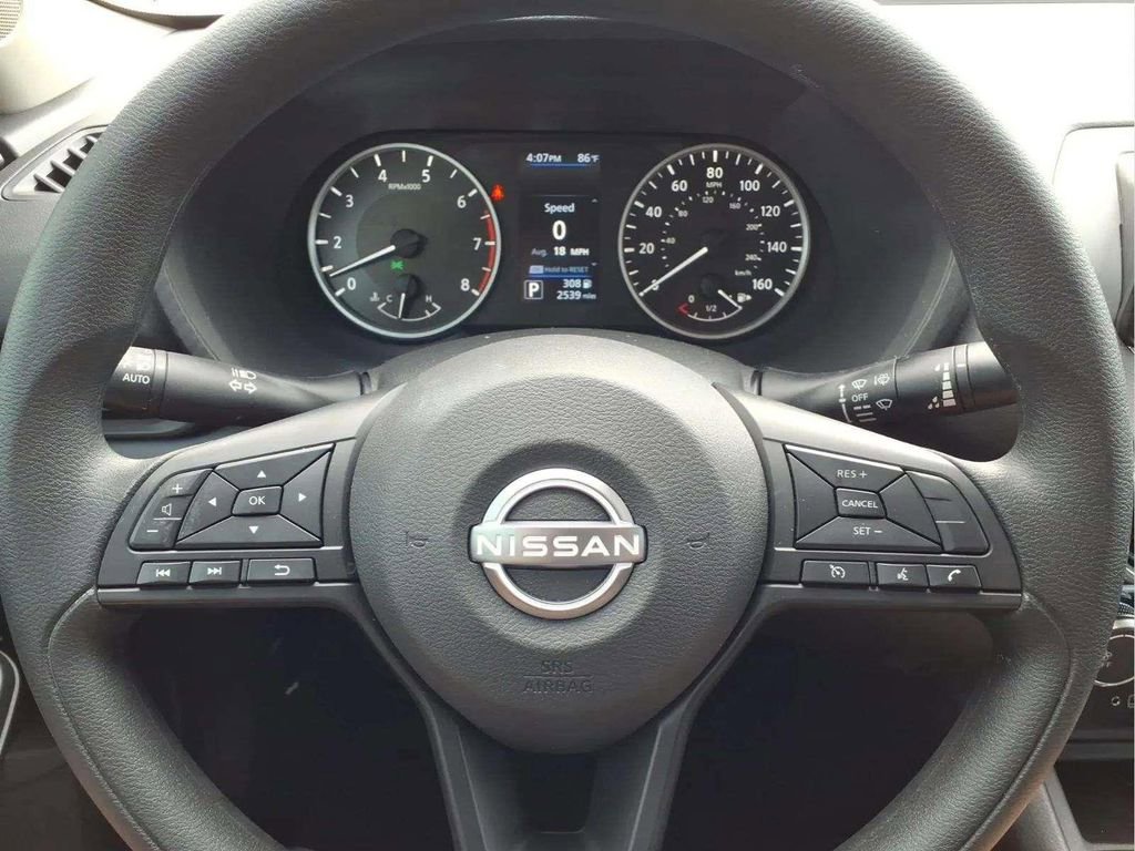 Used 2025 Nissan Sentra S image 14
