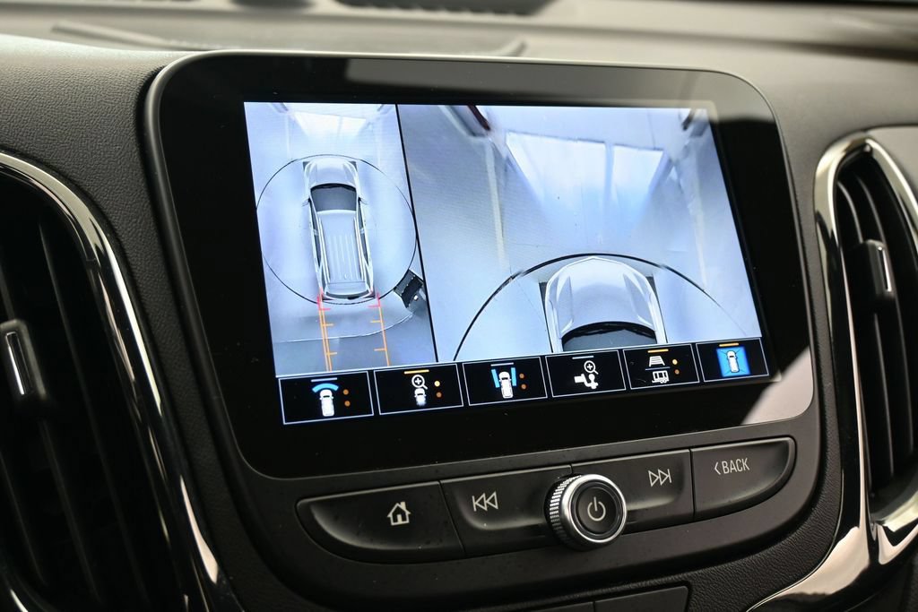Used 2024 Chevrolet Equinox RS w/ RS Leather Package FWD image 19