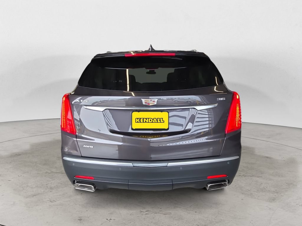 Used 2018 Cadillac XT5 Luxury w/ Driver Awareness Package AWD/4WD image 6