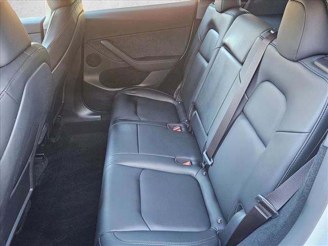 Used 2024 Tesla Model Y Long Range image 18