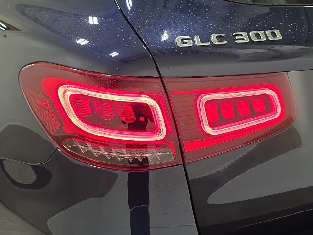 Used 2022 Mercedes-Benz GLC 300 4MATIC image 31