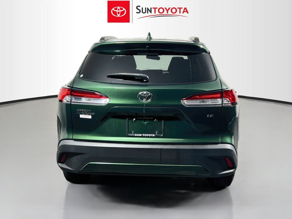 Used 2022 Toyota Corolla Cross LE w/ Moonroof Package FWD image 4