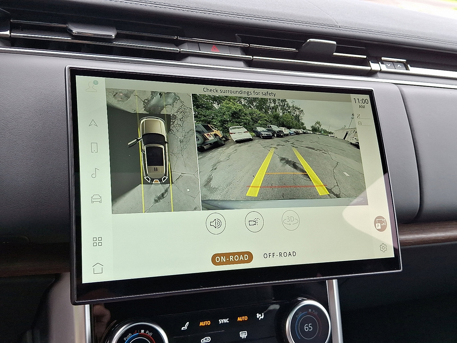 Certified 2023 Land Rover Range Rover SE image 18