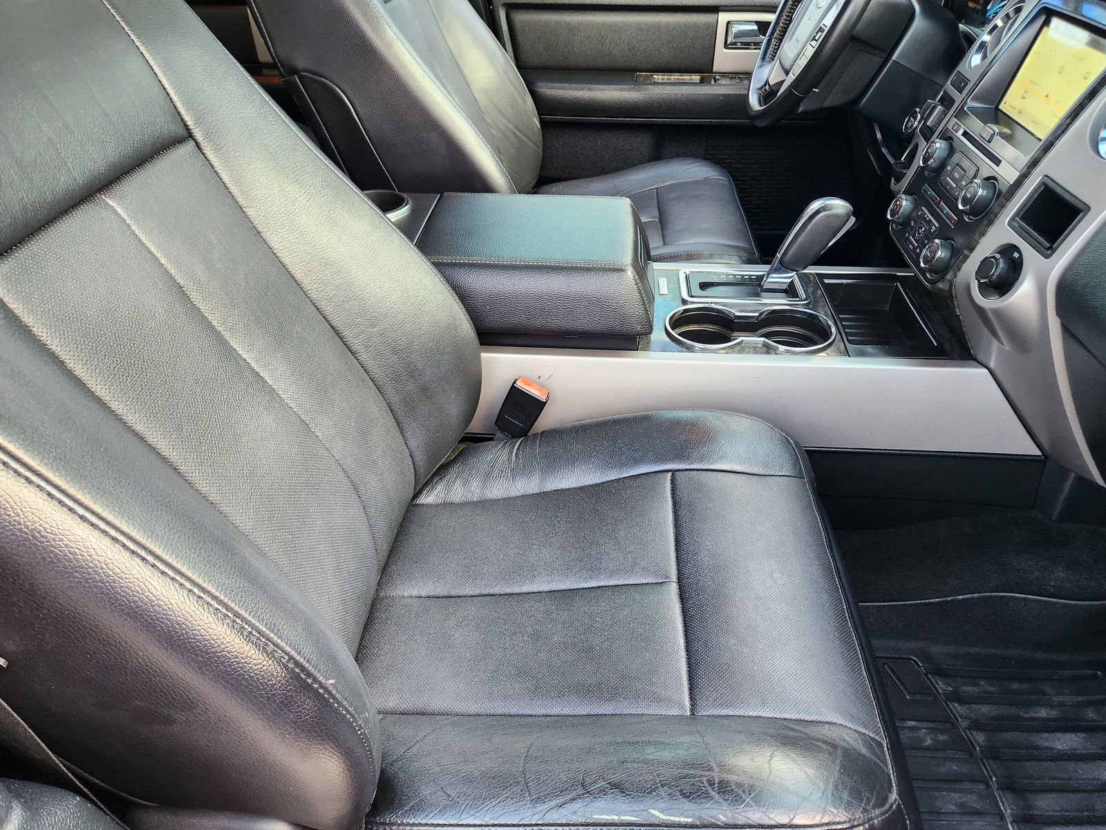 Used 2016 Ford Expedition Limited w/ Equipment Group 301A image 14