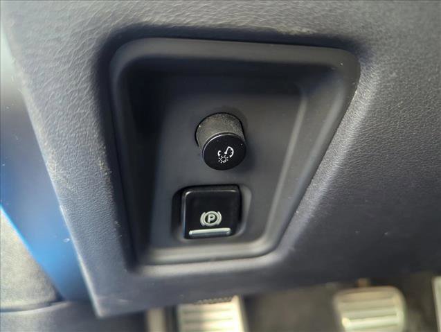 Used 2023 Chevrolet Corvette Stingray Convertible w/ 1LT image 25