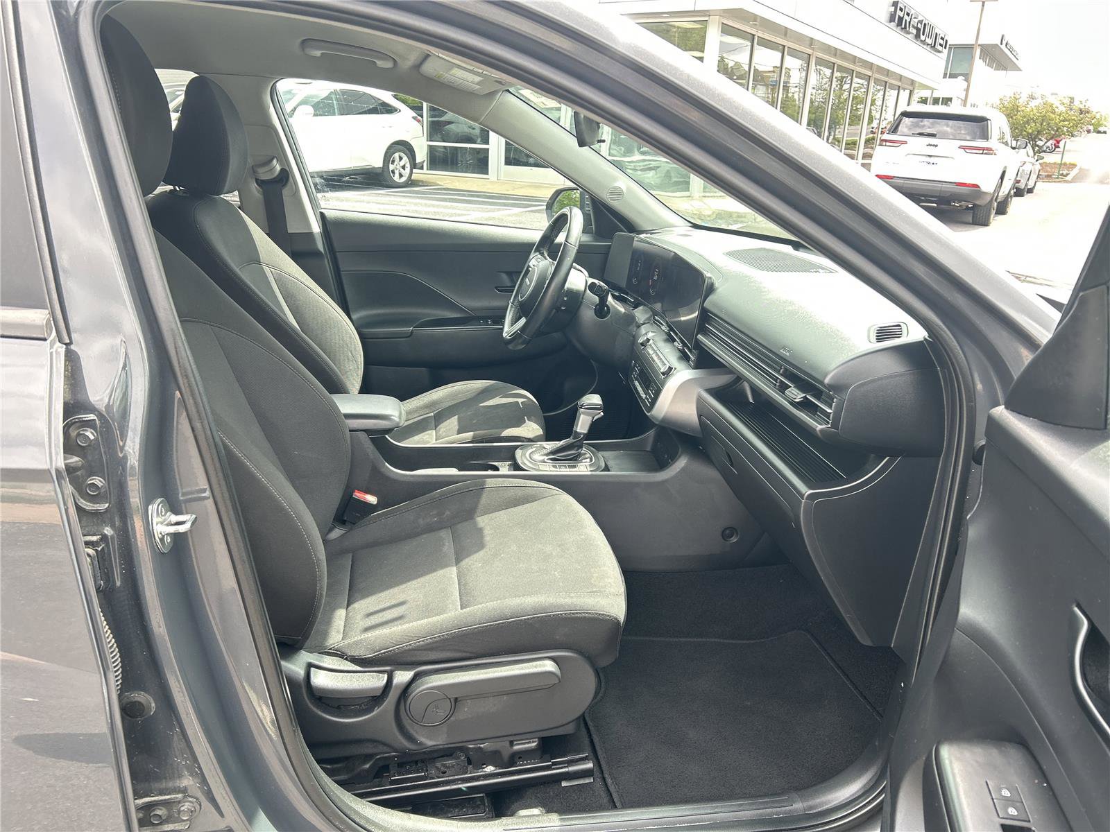 Used 2024 Hyundai Kona SEL AWD/4WD image 14