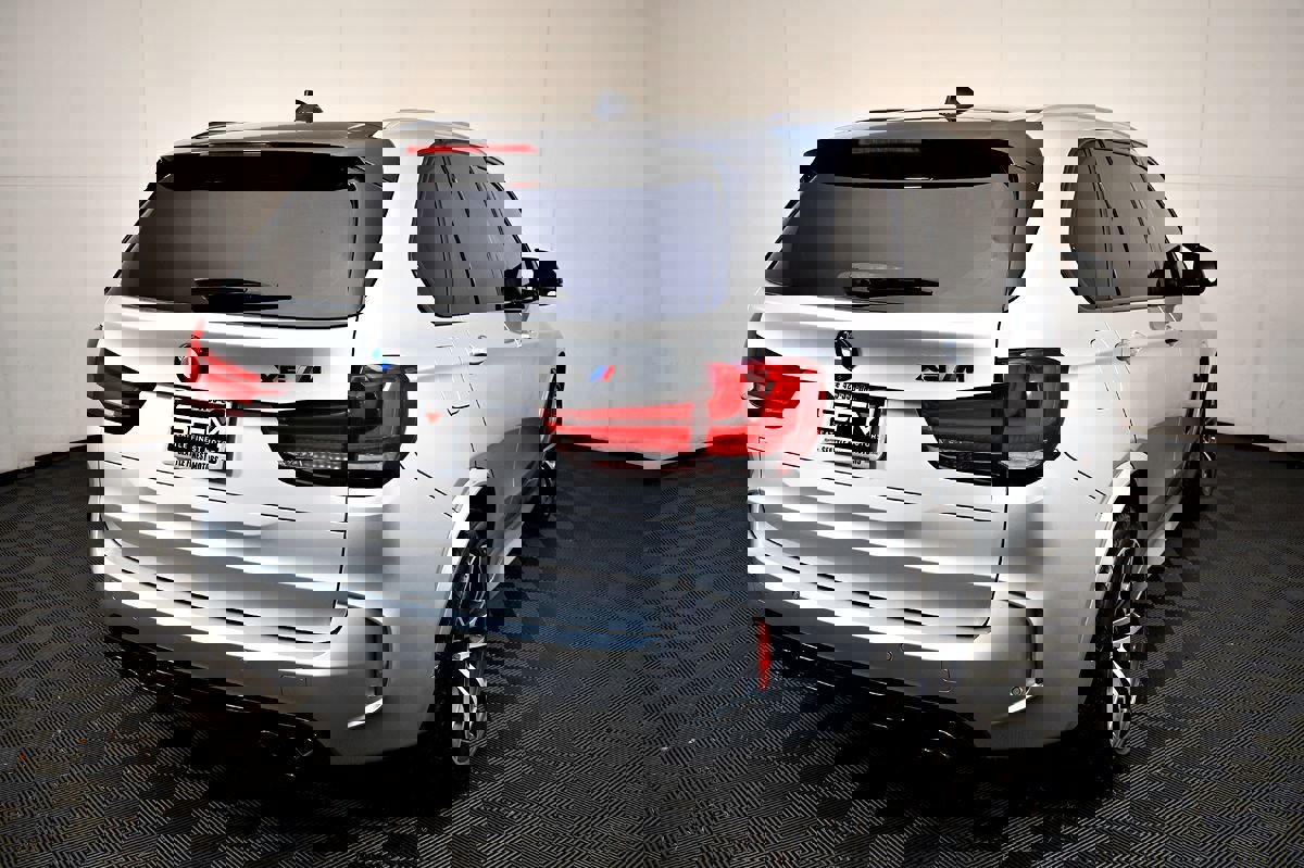 Used 2016 BMW X5 M image 8