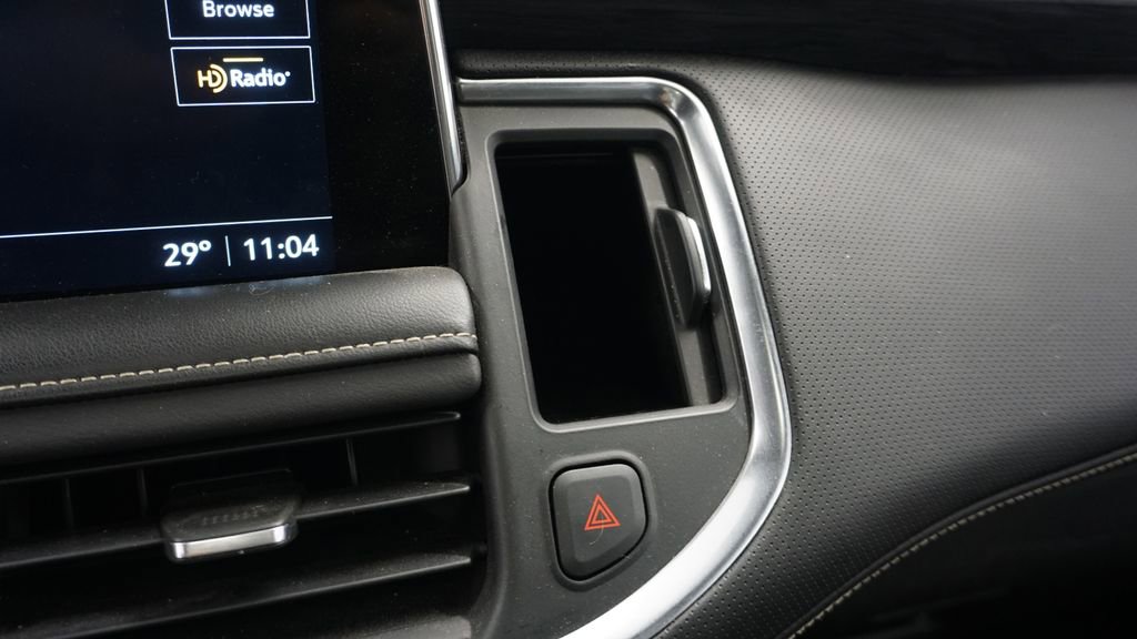 Used 2021 GMC Yukon XL SLT w/ SLT Premium Package image 42