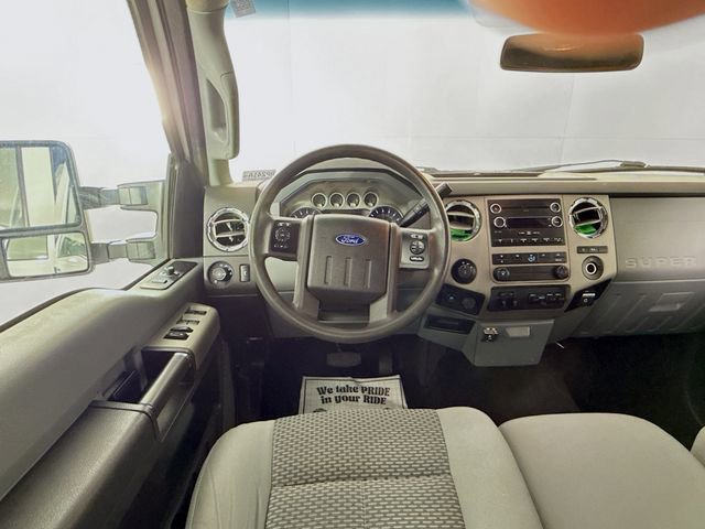 Used 2015 Ford F250 XLT w/ XLT Premium Package AWD/4WD image 10