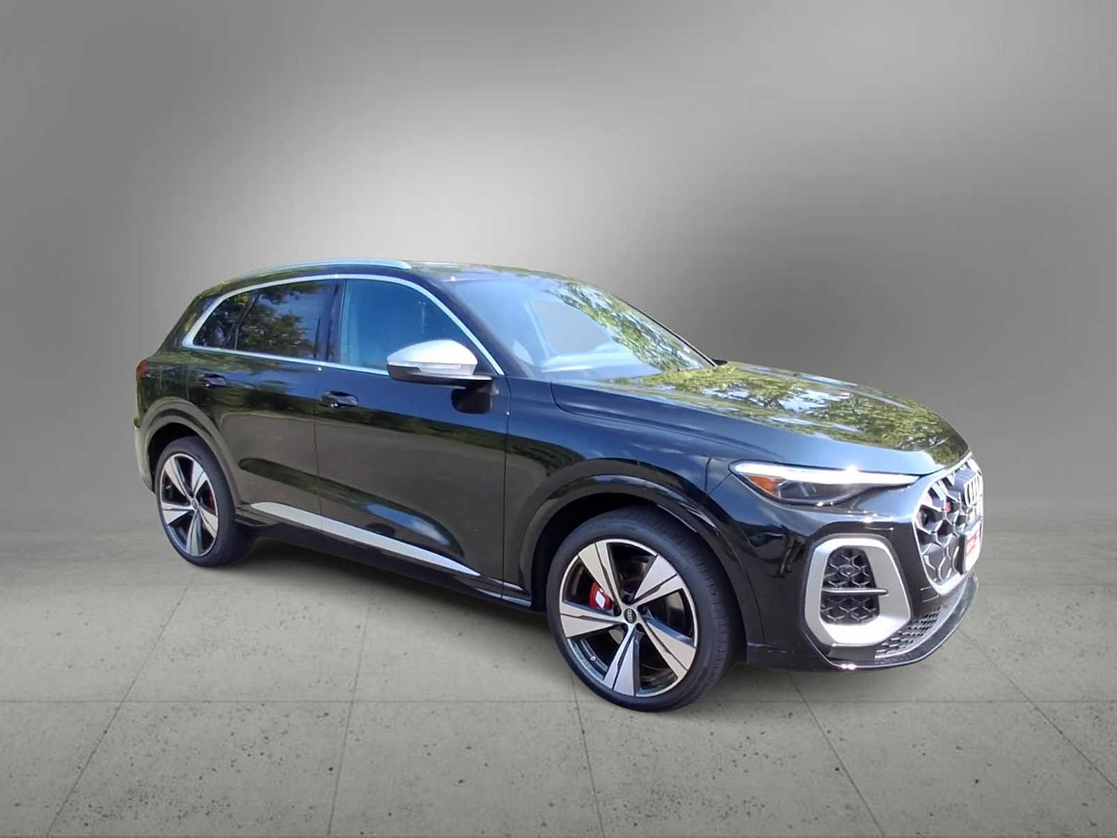 New 2026 Audi SQ5 Premium AWD/4WD image 2