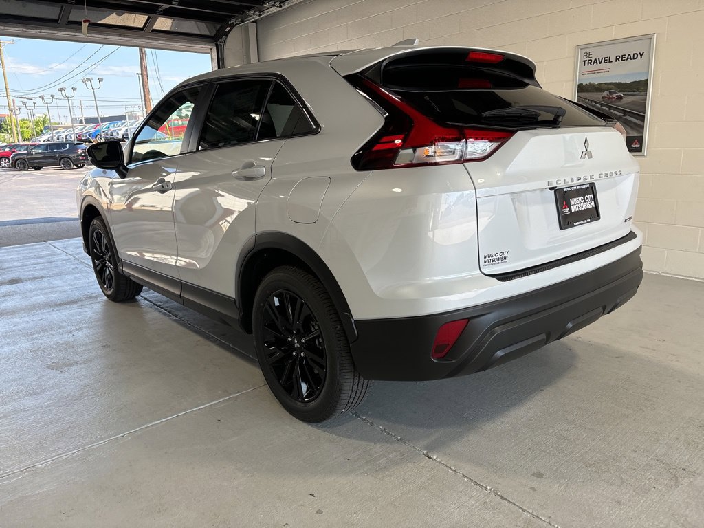 New 2026 Mitsubishi Eclipse Cross LE AWD/4WD image 6